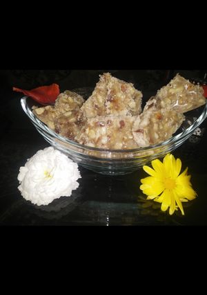 A picture of Khajoor and Dry fruit Barfi.