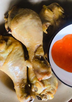 Hình của món Gà hấp muối.