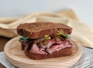 Una foto de Sándwich de roast beef