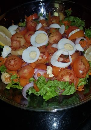 A picture of Lettuce salad.