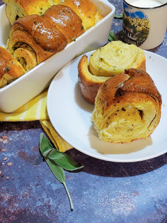A picture of Sage & Parmesan Butter Brioche.