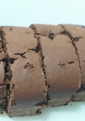 Una foto de Budín chocolate con azúcar mascabo 💣🤎