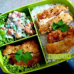 รูปของ Chicken Cordon Bleu (bekal sekolah/bekal kantor) 🍗🧀
