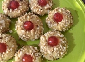 Une photo de Gâteau aux cacahuètes et cerise (mchewek)🍒🍒
