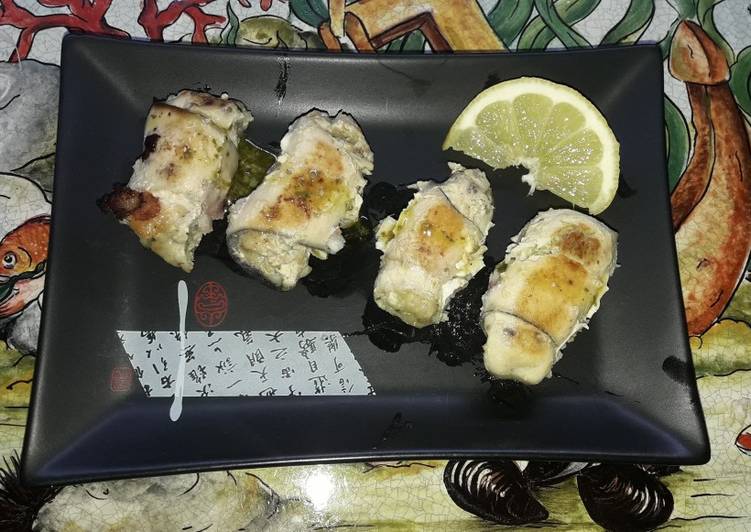 Finger food di involtini di pescespada