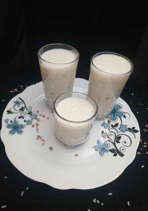 Kunun shinkafa da alkama ainihin hoton girkin