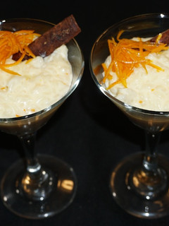 Una foto de Arroz con leche cremoso