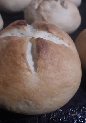 Una foto de Pan casero con grasa