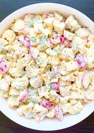 Une photo de Salade de pomme de terre sauce au yaourt