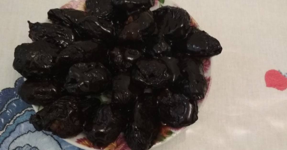 Фаршированный грецкими орехами чернослив в красном вине рецепт – Закуски. «Еда»