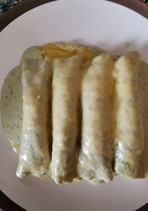 Una foto de Enchiladas Suizas