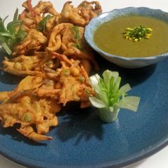 A picture of Vegetable pakora.