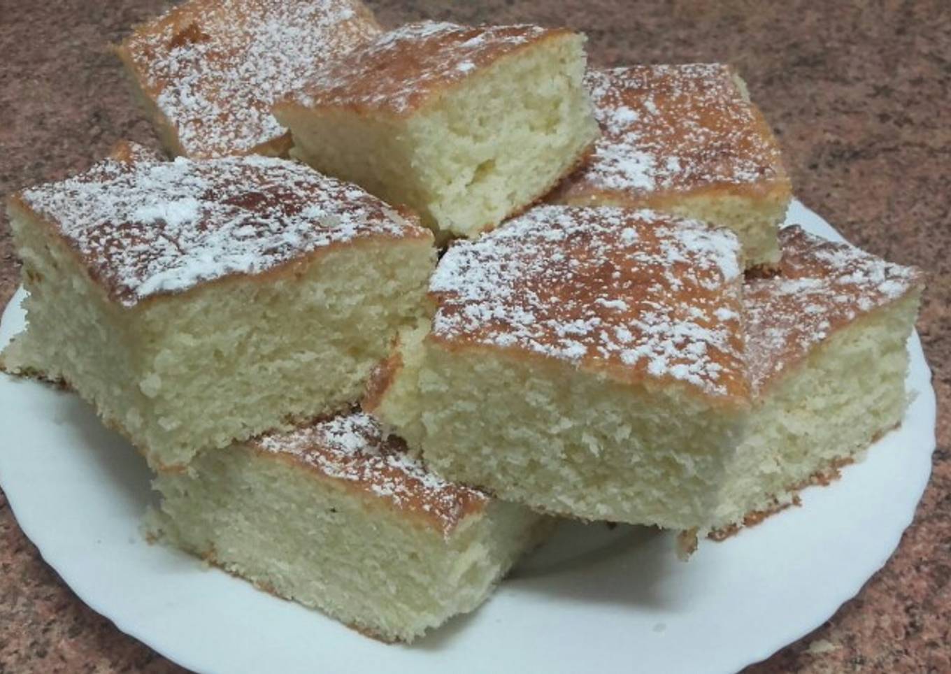 Bizcocho de yogur básico y esponjoso /comida de Marruecos