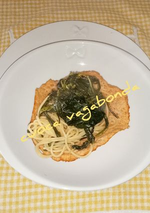 Foto di Spaghetti con i Friarielli su cialda di Parmigiano Reggiano