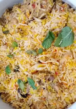 A picture of Chicken malai tikka biryani.