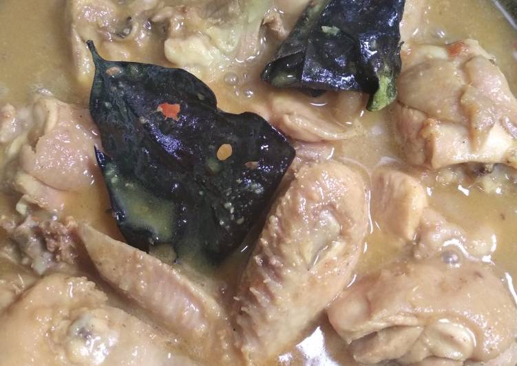 Resep Ayam kuah bumbu kuning yang Menggugah Selera