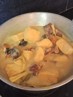 Foto resep Mangut ikan asap + tahu