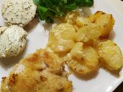 Une photo de oeuf fromage a raclette