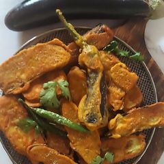 A picture of Begun Bhaja.