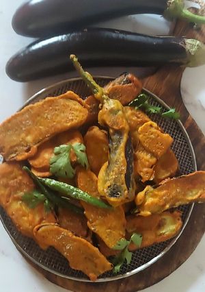 A picture of Begun Bhaja.