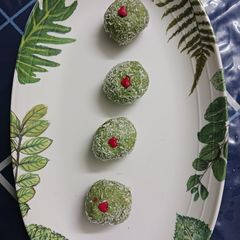A picture of Paan Laddoo.
