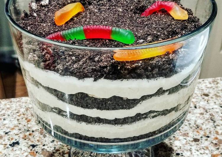 Step-by-Step Guide to Make Ultimate Dirt Cake