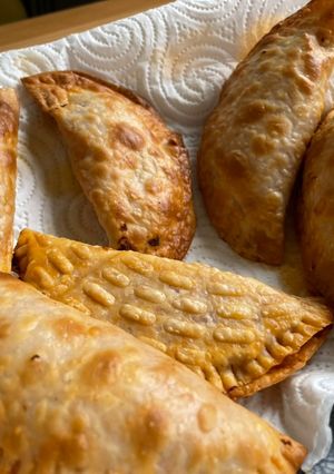 Una foto de Empanadillas de pisto y atún