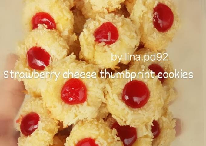 Resep Strawberry cheese thumbprint cookies Simple, Enak