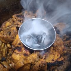 A picture of Chicken tikka boti.
