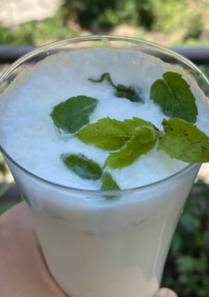A picture of Mint Buttermilk.