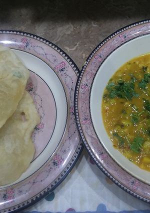 A picture of Aloo ki tarkari puri Kay sath.