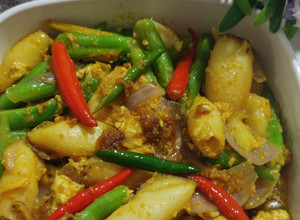 Gambar Sotong Kunyit Bersama Buncis