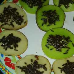 A picture of KUE LUMPUR KENTANG.