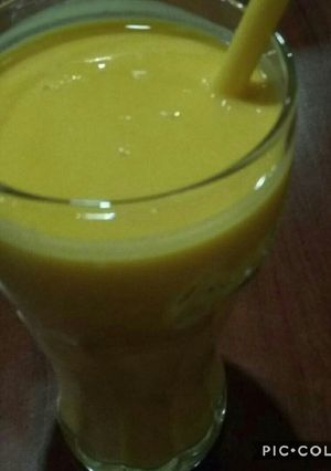 A picture of Mango Lassi.