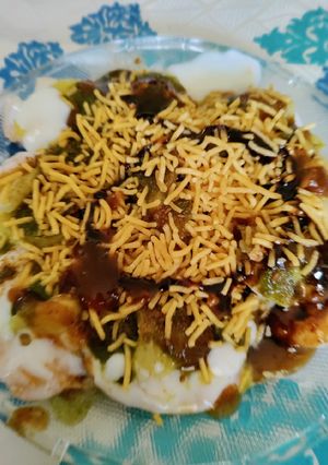 A picture of Papdi chaat.