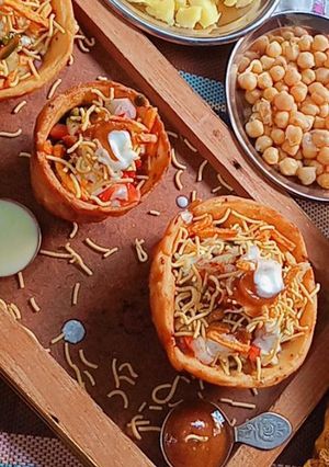 A picture of Katori chaat.