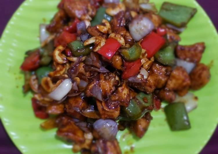 Thai cashew chicken