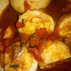 A picture of Boiled egg curry.