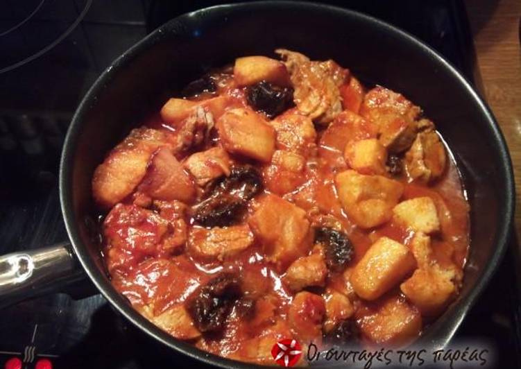 Recipe of Homemade Pork with quince and prunes