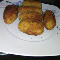 A picture of Sweet potato ball.