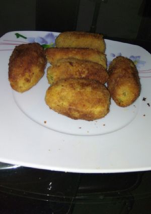 A picture of Sweet potato ball.