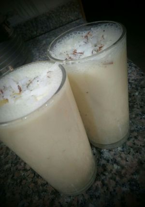 A picture of Banana smoothie.