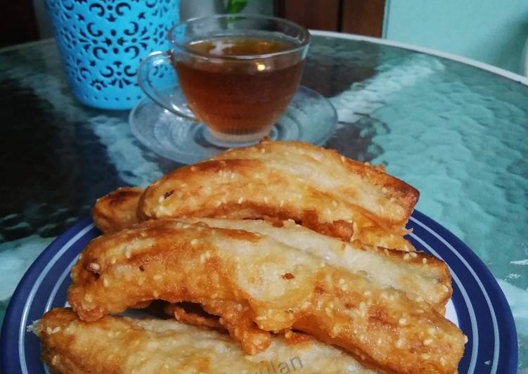 Pisang goreng wijen