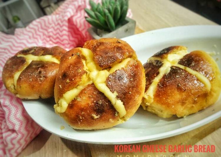 Korean Cheese Garlic Bread