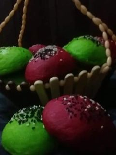 صورة لوصفة عيش كيزر ملون