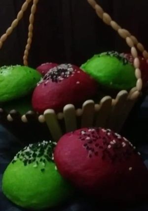 صورة لوصفة عيش كيزر ملون