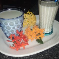 A picture of Sweet potato and coconut juice.
