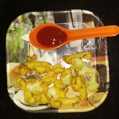 A picture of Cauliflower fritters.