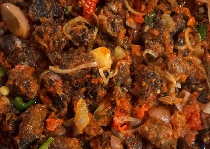 Sauced beef Recipe by Chef gbemilola - Cookpad