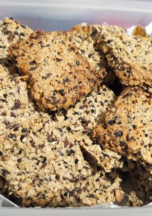 Una foto de Crackers de avena y semillas 😋